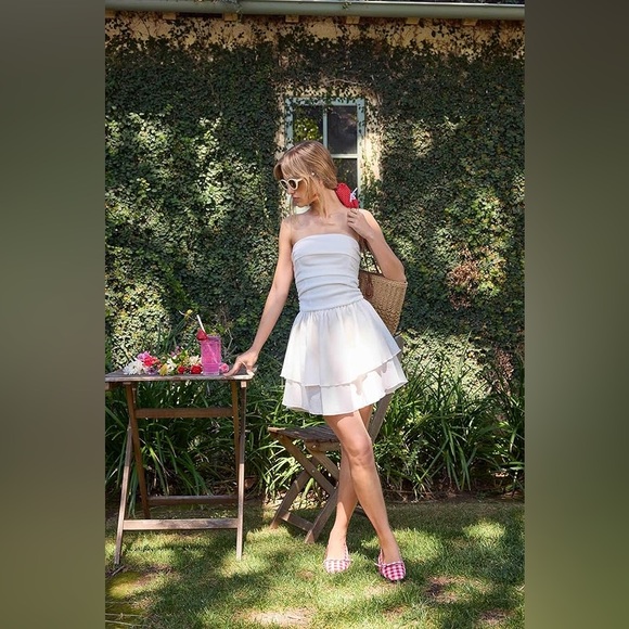 Tube Ruched Ruffle Strapless White Layered Mini Dress - Picture 2 of 3